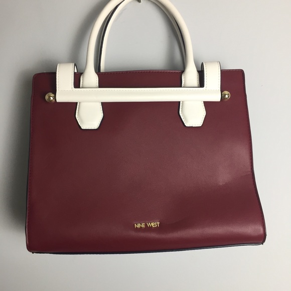 Nine West Purse - Picture 1 of 3